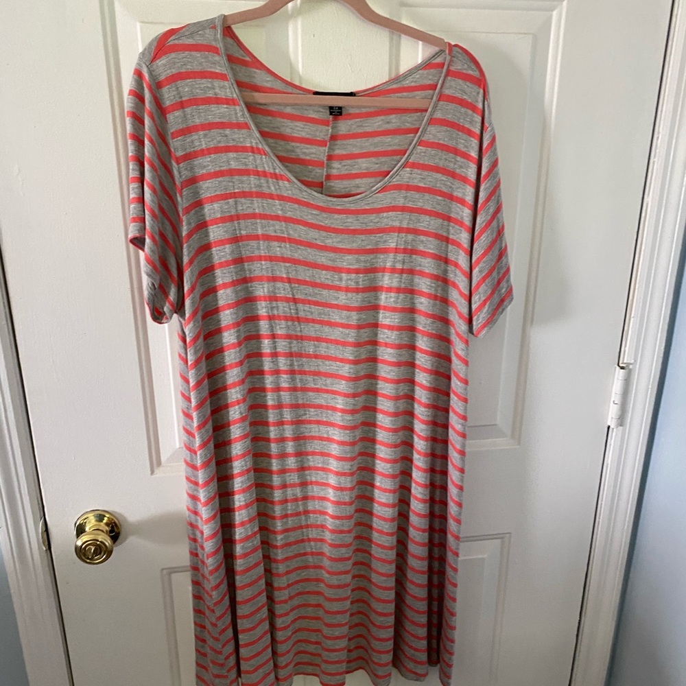 T-shirt dress